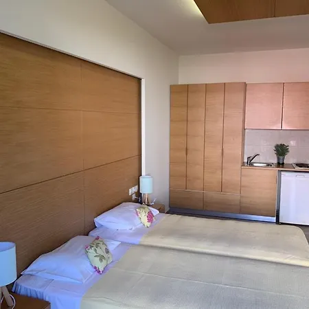 Georges Estates Hotel Stoúpa