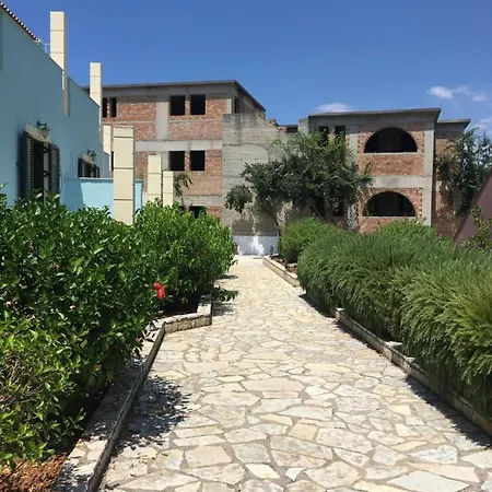 Hotel Georges Estates 3*