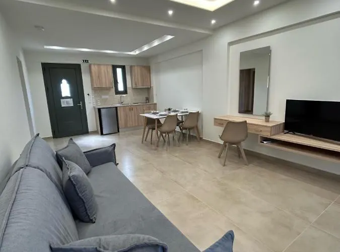 فندق Georges Estates Stoúpa