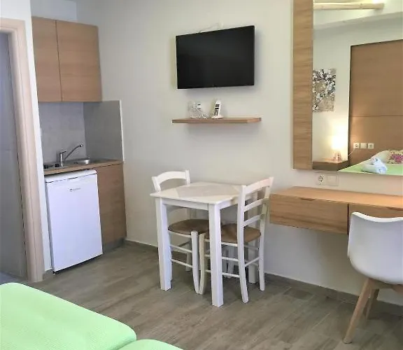 Georges Estates Отель Ступа